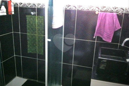 Excelente Sobrado à venda no Planalto - 5 Quartos/4 Suítes/2 Vagas na garagem