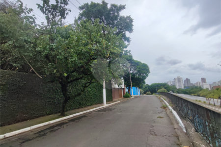 Terreno para venda no Campo Belo