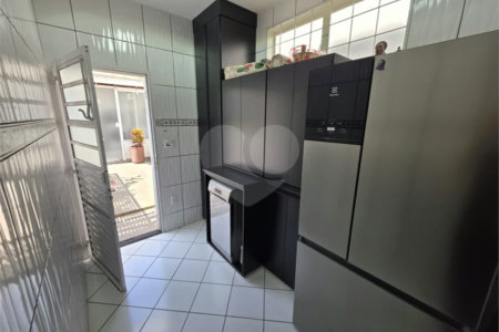 Casa térrea 3 dormitórios com piscina e área Gourmet à venda São Carlos
