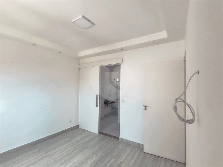 Casa com Suíte Master, Closet, Piscina e Espaço Gourmet Próxima ao Parque Ecológico- 03 quartos -com quintal