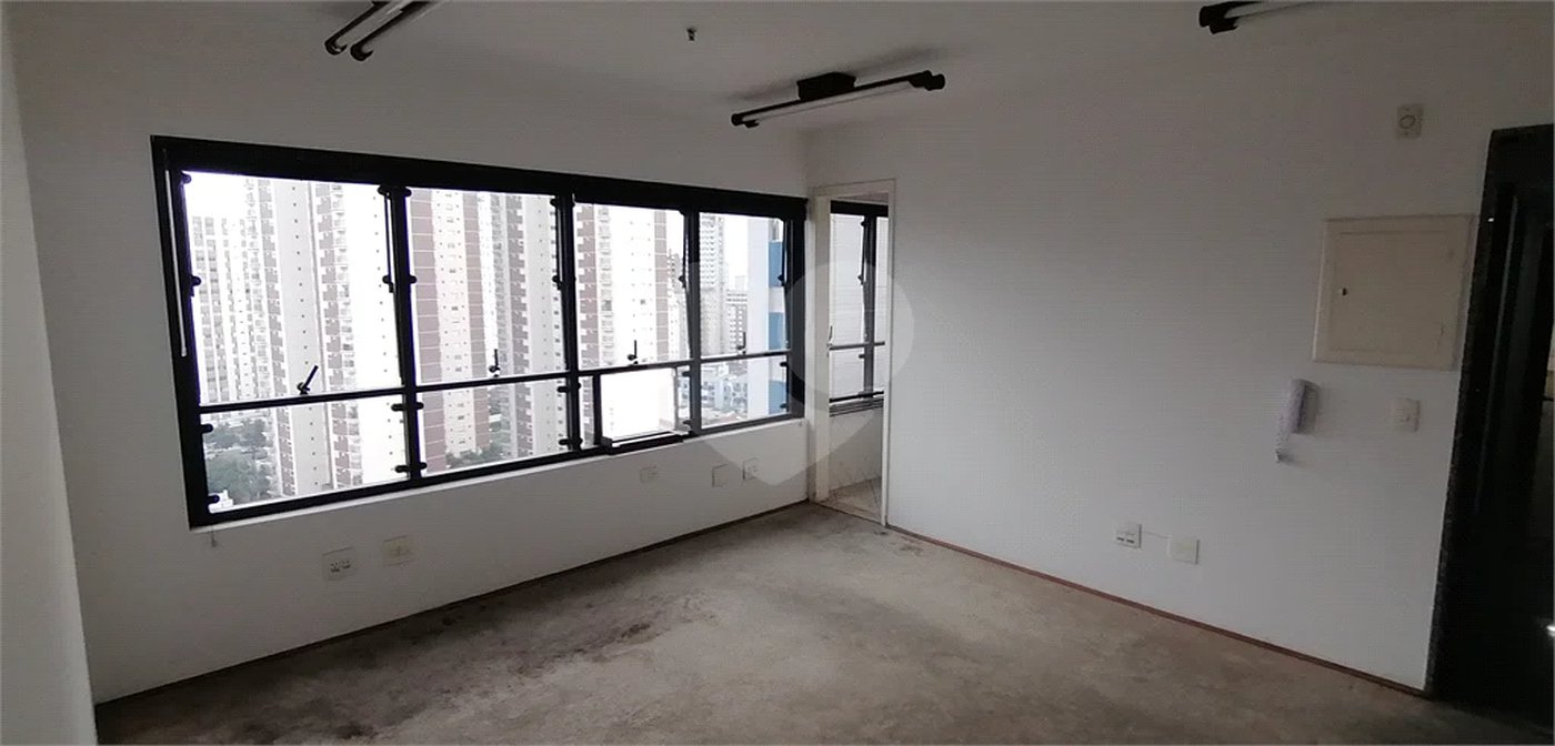 SALA COMERCIAL PARA LOCAÇÃO COM 57m2 NA VILA MARIANA/METRÔ