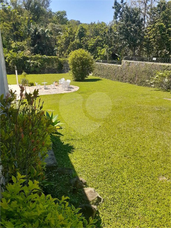 Casa Térrea com 3 quartos sendo 1 suíte. 1.400m² A/T. Jardim Floresta, Atibaia, SP