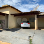 Casa de 3 quartos em Ibaté - SP