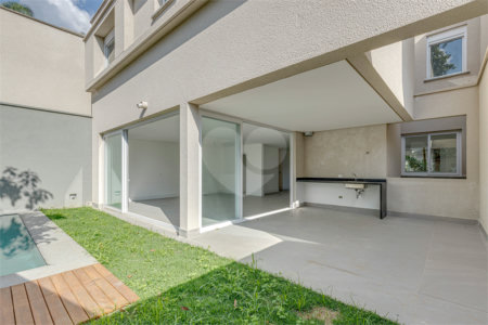 Casa à venda com 4 suítes no condomínio Vila Arese, São Paulo - SP
