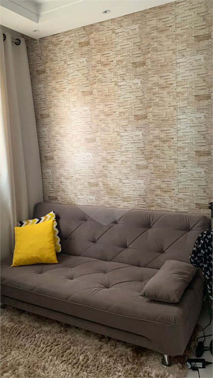 Apartamento no Condomínio Parque dos Manacás.