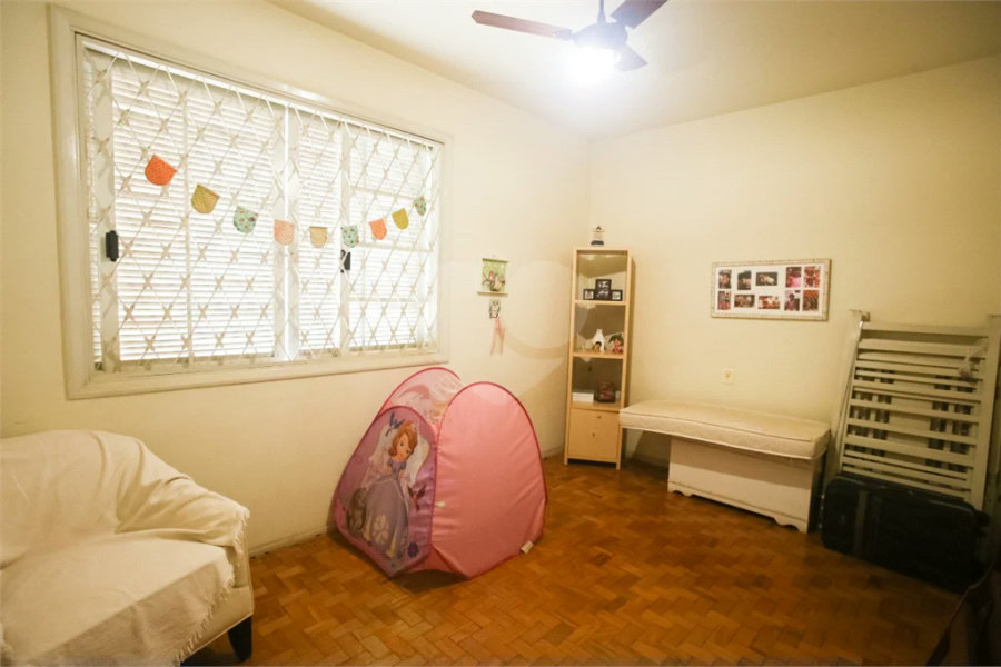 Casa à venda com excelente localização comercial