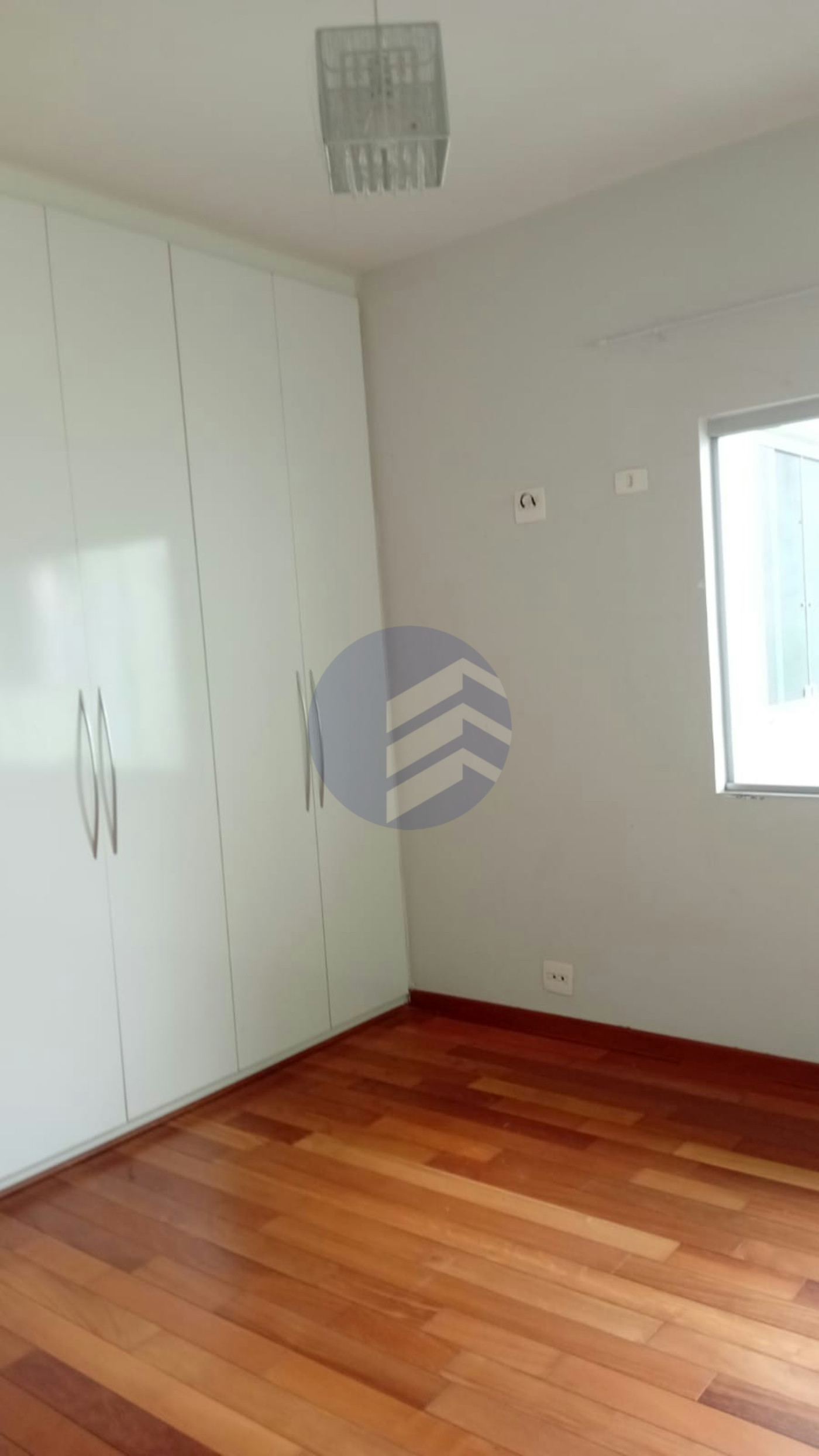 Sobrado residencial/comercial para alugar com 4 quartos, sendo 1 suíte, em Parque Ipê, São Paulo - SP