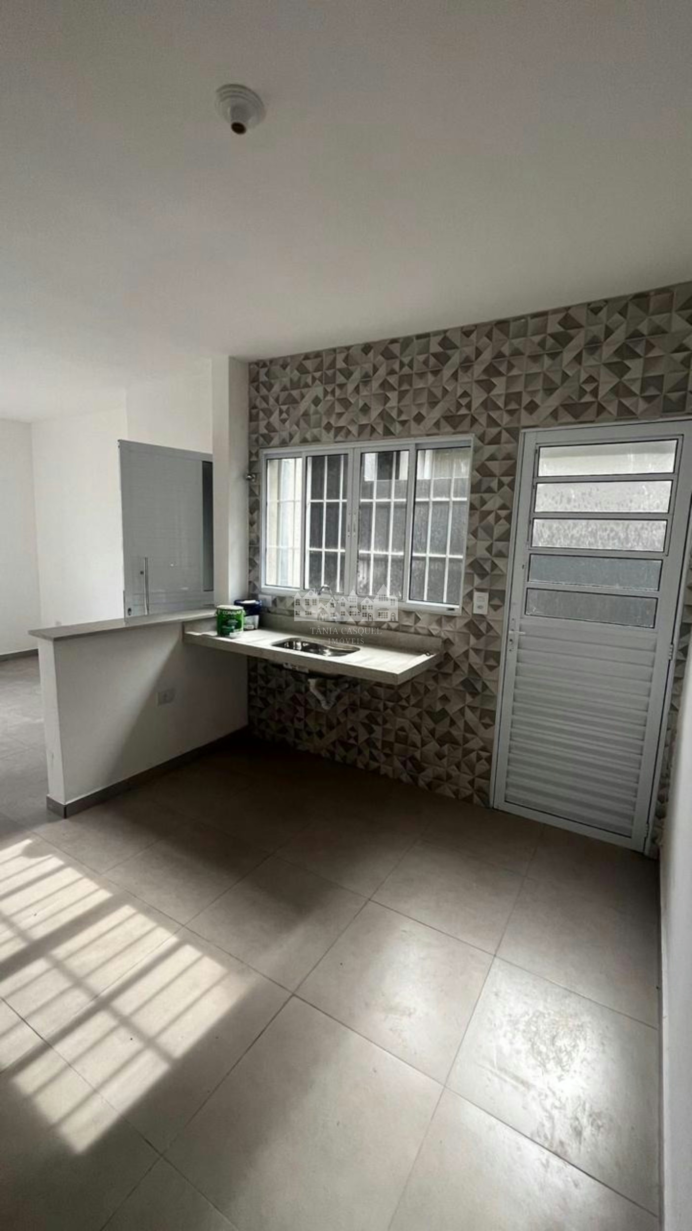 Casa à venda com 2 quartos, sendo 1 suíte, em Jardim Imperial, Atibaia, SP