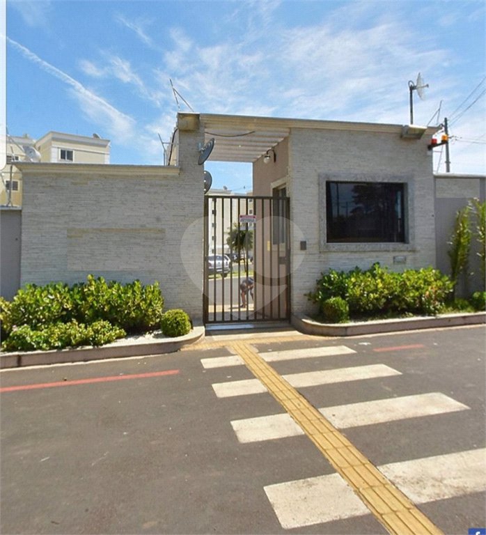 Apartamento com 2 dormitórios.