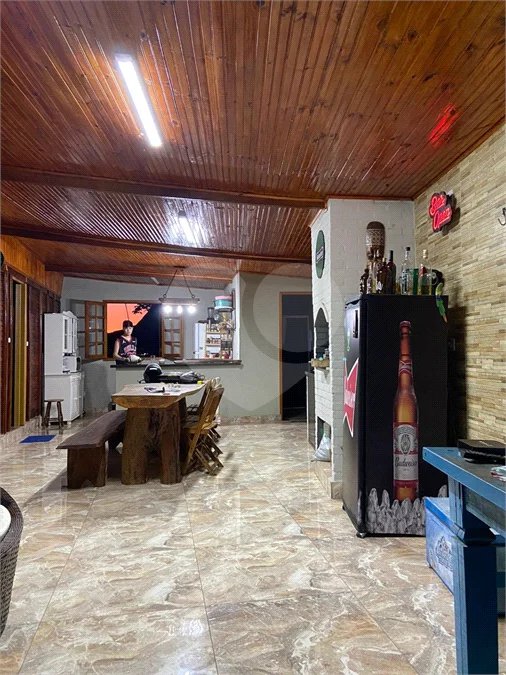 Chalé à venda em Atibaia 140m²– Condomínio fechado com lazer completo