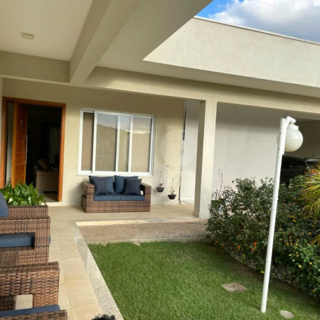 Casa à venda no Condominio Hipica em Vinhedo - SP