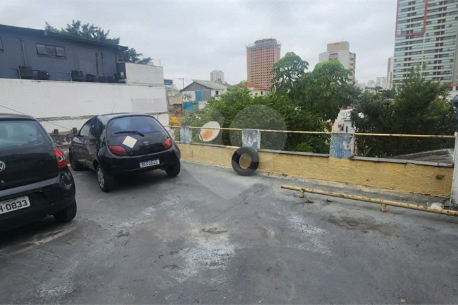 Vende-se Terreno no Jardim Aeroporto