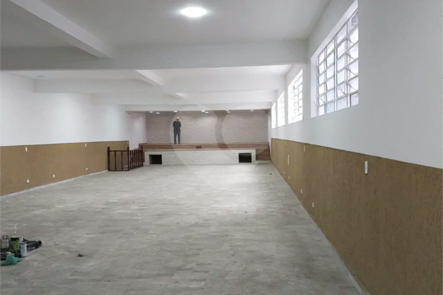 Prédio à venda em Jardim Brasil (zona Norte), São Paulo, SP