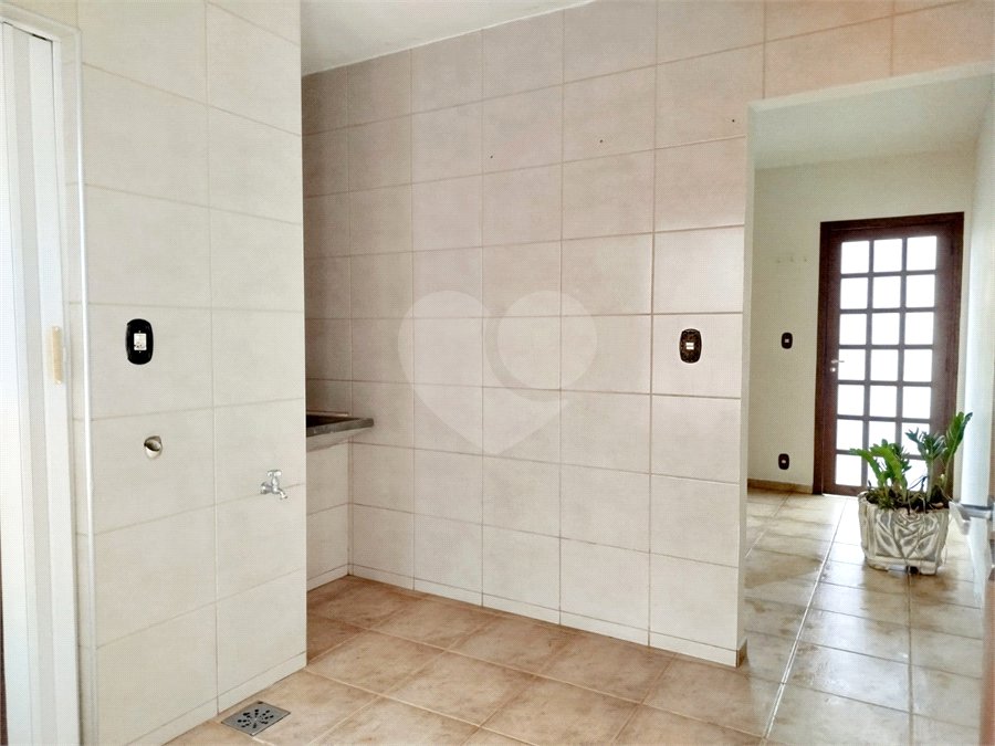Sobrado à venda em Araras – Santa Olivia II 3 dormitórios 1 suíte