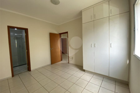 Apartamento Padrão à venda no Parque Arnold Schimitd em São Carlos