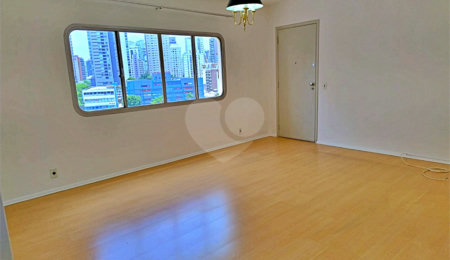 Apartamento à venda com 3 quartos, sendo 1 suíte, em Vila Olímpia, São Paulo, SP