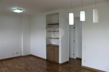 Apartamento de 3 Suítes com Vista Definitiva e Sol da Manhã no Condomínio Club House - Parque do Prado