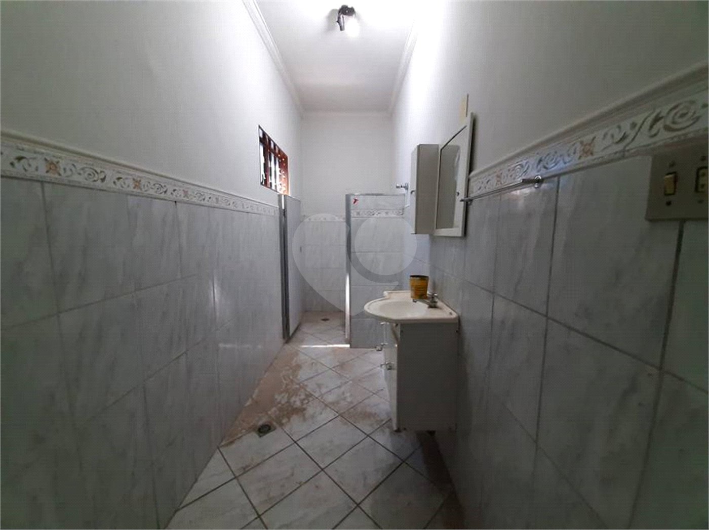 Casa Comercial no Centro.
