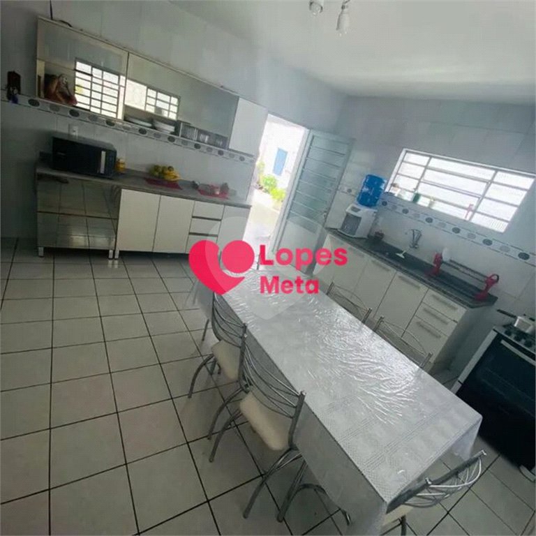CASA A VENDA, NO BAIRRO JARDIM SATÉLITE, 3 DORMITORIOS 1 SENDO SUÍTE, 4VAGAS DE GARAGEM, SJC/SP