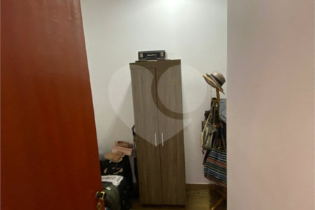 Sobrado para venda, com 3 dormitórios, sendo 1 suíte.