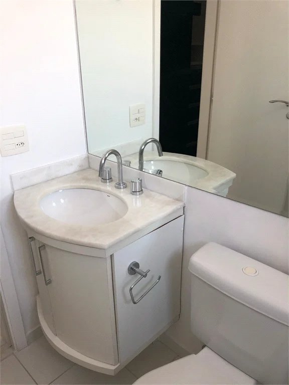 Apartamento à venda com 2 quartos, sendo 1 suíte,  em Campo Belo, São Paulo, SP