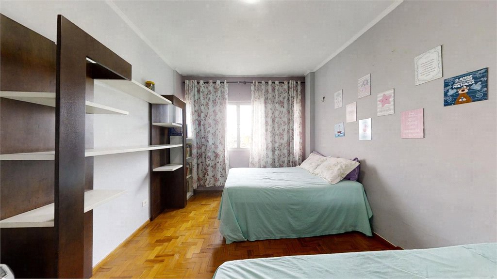 Apartemento com dois dormitórios na Bela Vista.