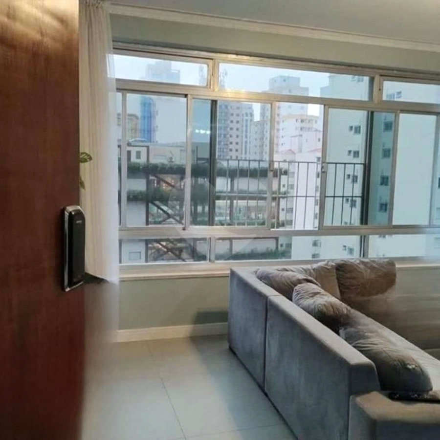 Apartamento à venda na Aclimação, 3 quartos, garagem