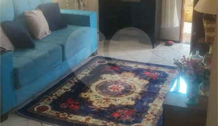 Casa à venda com 3 suítes em Vila Pasti, Louveira, SP