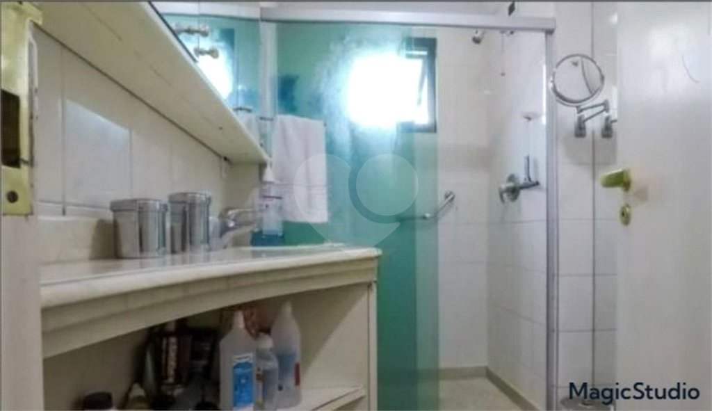 Apartamento com 187m² , 4 dormitórios , sendo 1 suíte , 3 vagas , para locação na Vila Mariana.