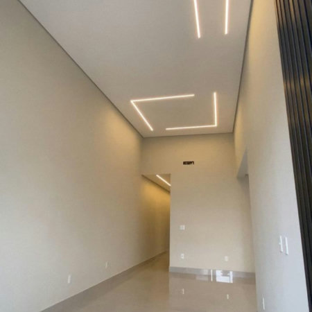 Casa à venda com 3 quartos, sendo 1 suíte, no condomínio Terras da Estancia, Paulínia- SP