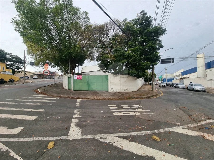 Galpão Comercial para Locação no Jardim do Trevo em Campinas com 276 m² de Área Construída e Amplo Terreno