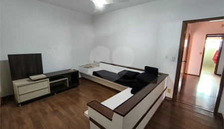 Casa à venda com 4 quartos, sendo 1 suíte,  em Jardim Cardinalli, São Carlos, SP