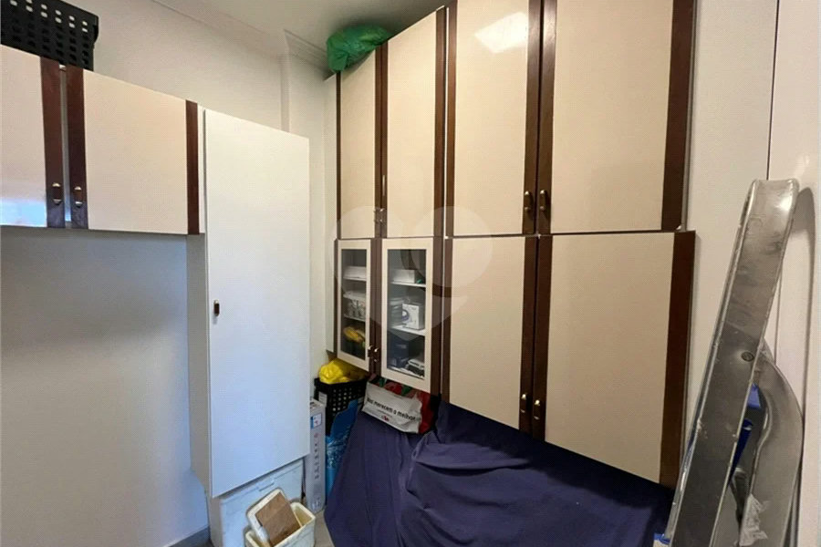 Apartamento Garden com 195 m² de Área Útil, 3 Dormitórios e 2 Vagas