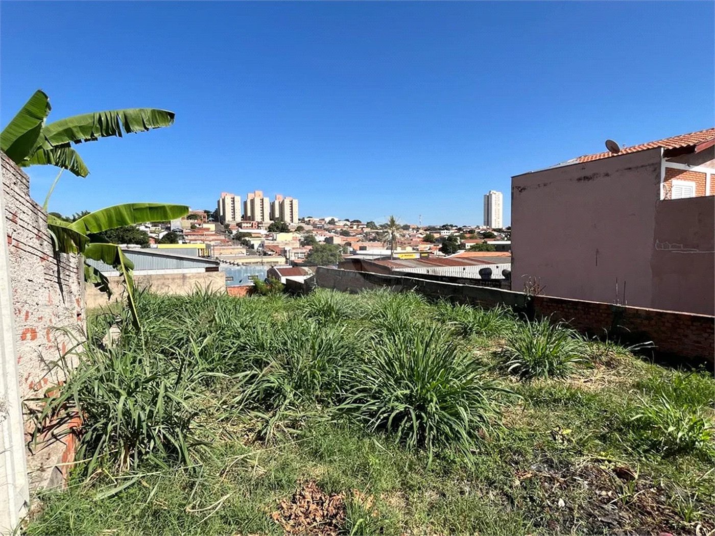 OPORTUNIDADE EM PIRACICABA! Terreno à venda próximo à Avenida 31 de Março, no bairro Higienópolis.