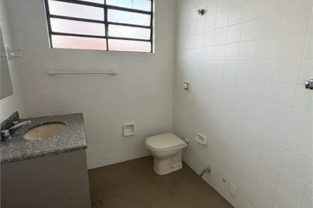 Sobrado à venda com 4 quartos, sendo 1 suíte,  em Vila Sônia, São Paulo, SP