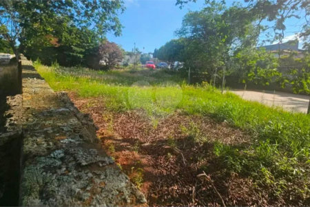 Terreno à venda no bairro Samambaia, em Atibaia – SP | 989 m² | Topografia plana