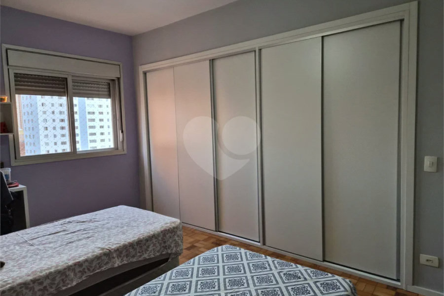Apartamento à venda no Edifício Pedro Ometto, no coração de Piracicaba.