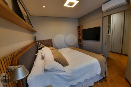 Apartamento de 257m² a venda em Moema, reformado, 4 dorms, 3 suítes, fora de rota,, 4 vagas