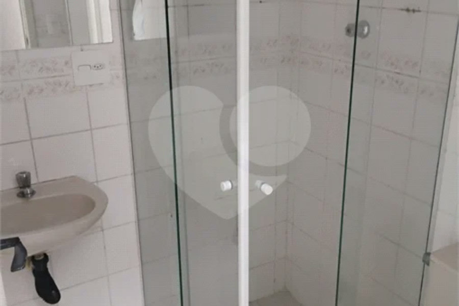 Apartamento 2 dormitórios no Jardim Prudência.