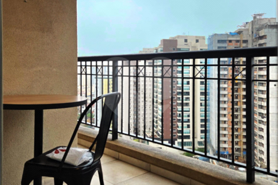 Apartamento na Chácara Inglesa com 2 dormitórios (1 suite), varanda, vista livre e vaga