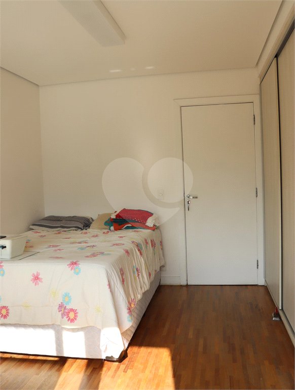 Casa Nova na Saúde c/380m2 de construção - 6 Quartos/4 suítes/4 Vagas na garagem