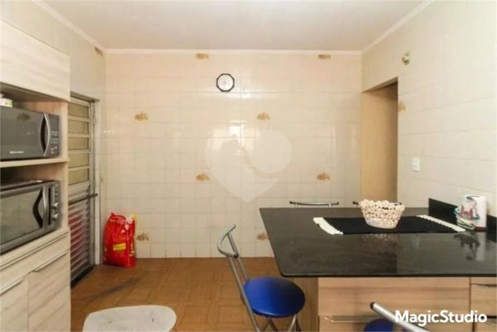 Casa com 154m², 2 dormitórios, 1 vaga, à venda na Vila Ema.