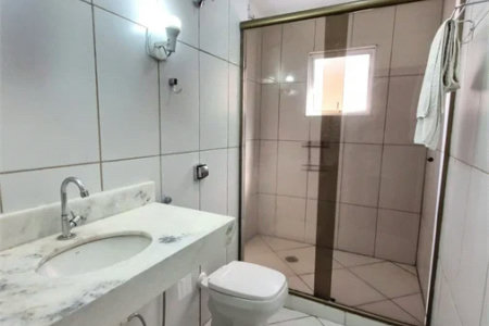 Sobrado à venda com 3 quartos, sendo 1 suíte,  em Jardim Ester Yolanda, São Paulo, SP
