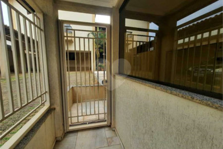 Apartamento no Condomínio Maktub.