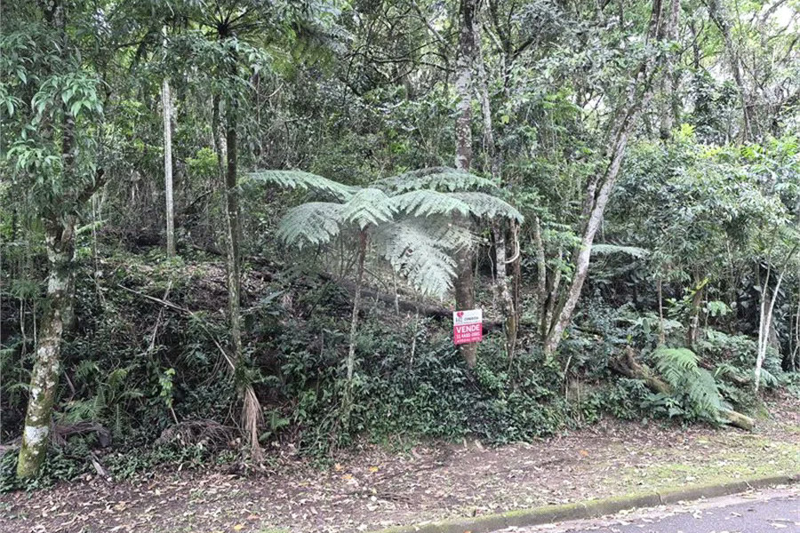 Terreno à venda no condomínio Alpes da Cantareira, Mairiporã - SP