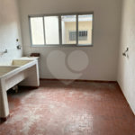 Casa térrea com 280m2, 3 dorms. - Saúde