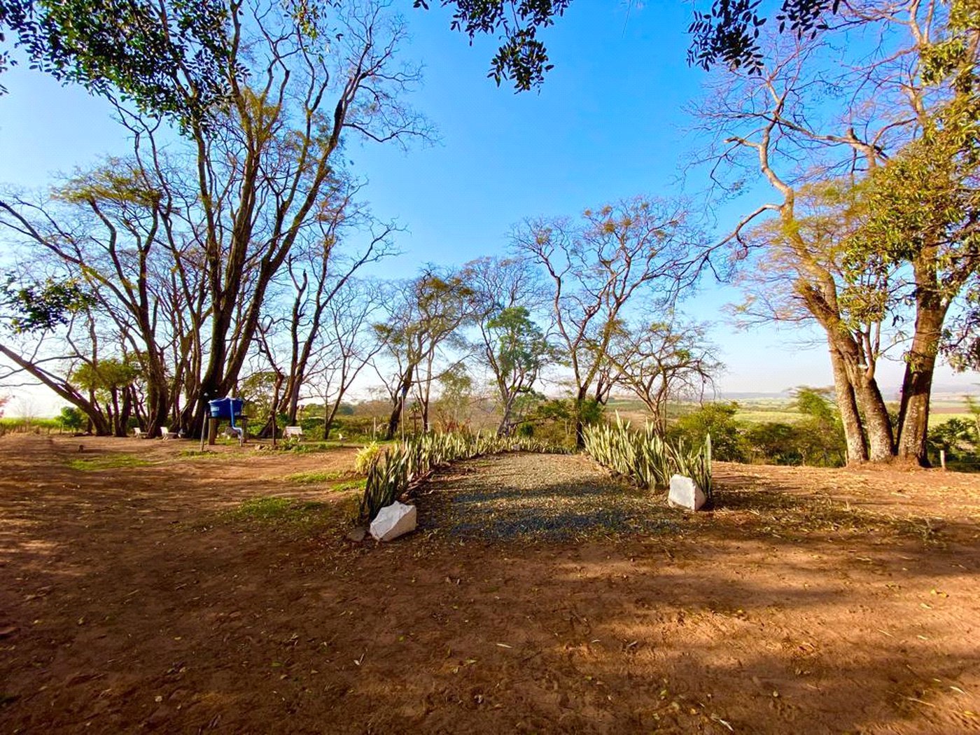 Sítio na cidade de Taiuva-SP.