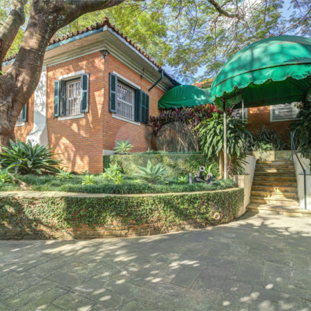 Casa à venda com 6 quartos, sendo 4 suítes, em Guarapiranga, São Paulo, SP