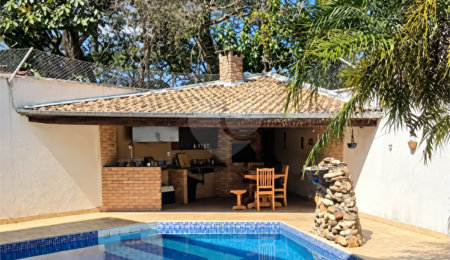 Casa à venda com 3 suítes em Vila Jaguara, São Paulo, SP
