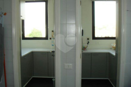 Apartamento à Venda 220m² Moema 4 Quartos